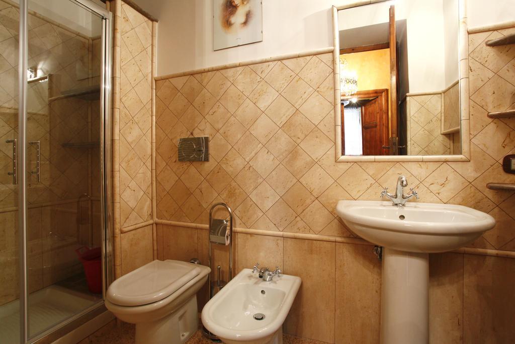 Casa Vacanza Colosseo Roma Quarto foto